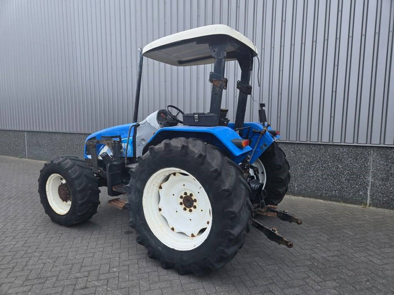 New Holland TL 90 A - Tracteur agricole: photos 3 New Holland TL 90 A - Tracteur agricole: photos 3
