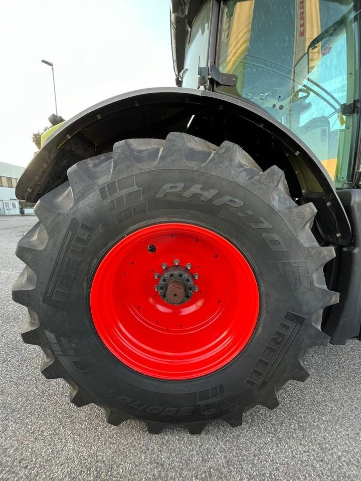 Claas Axion 940 Cmatic - Tracteur agricole: photos 5 Claas Axion 940 Cmatic - Tracteur agricole: photos 5