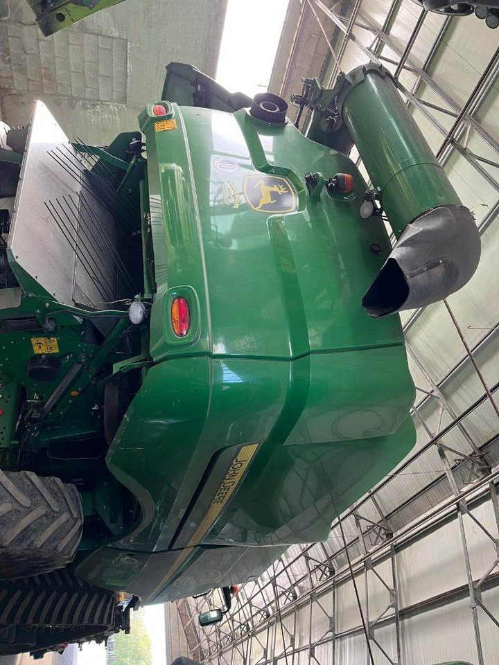 John Deere S790 i - Moissonneuse-batteuse: photos 2 John Deere S790 i - Moissonneuse-batteuse: photos 2