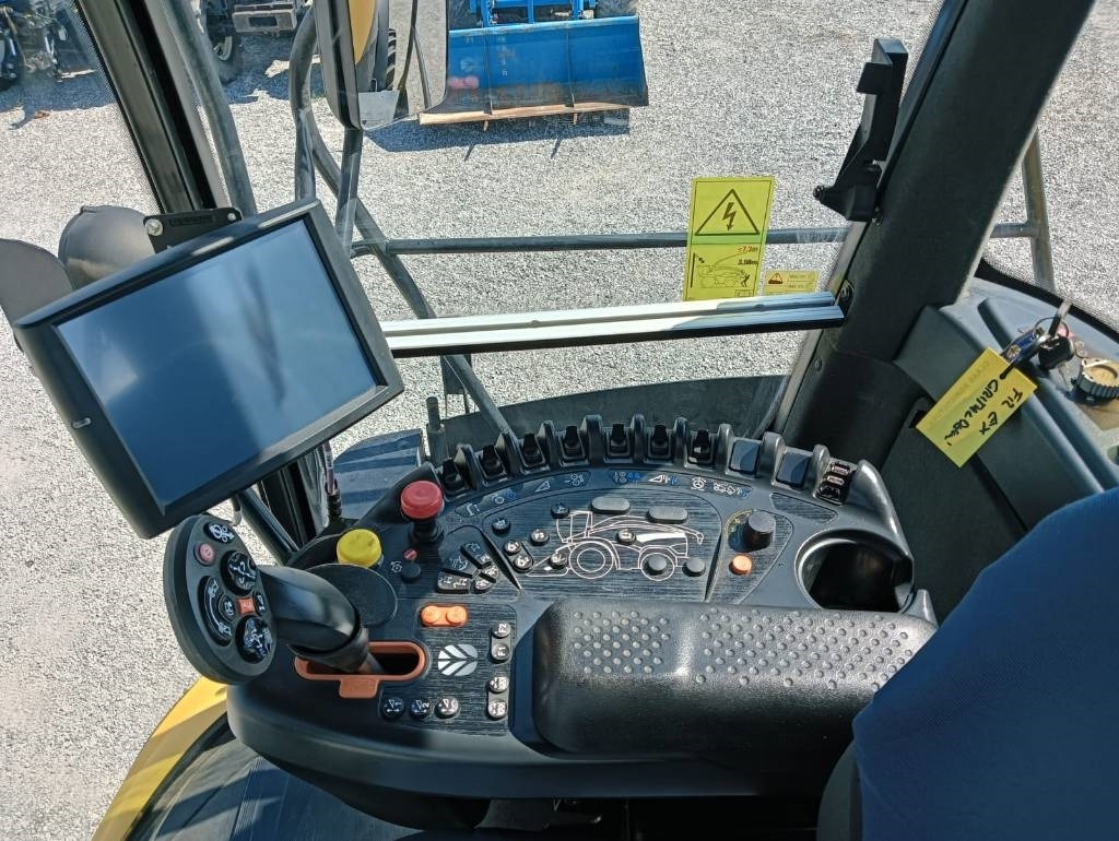 New Holland FR 650  — crédit-bail New Holland FR 650: photos 13