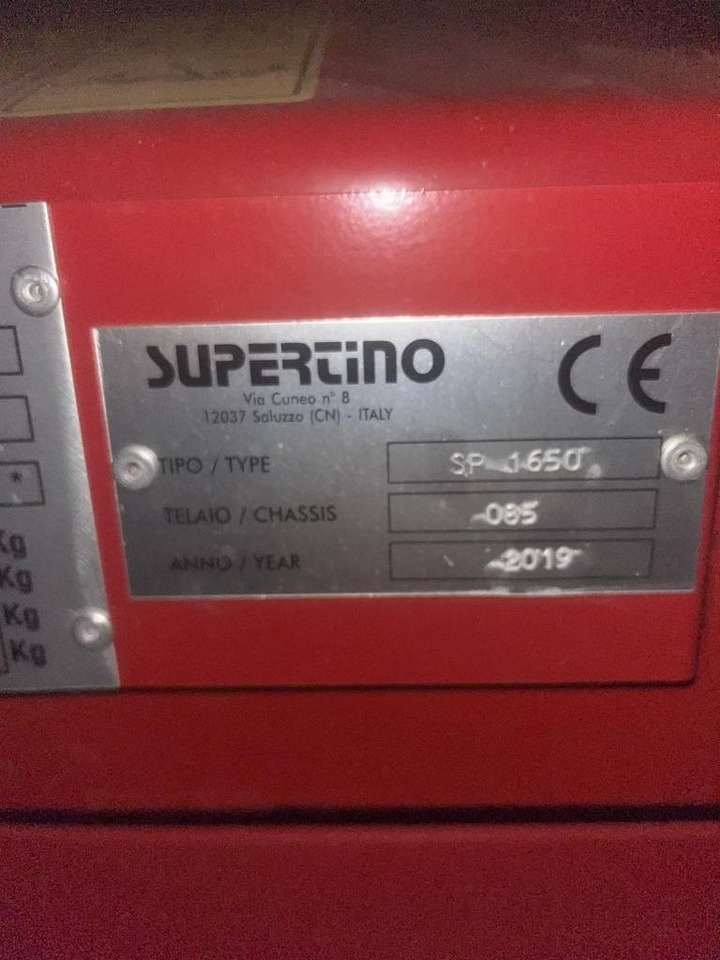 Supertino SP 1650 MASTER PLUS - Presse à balles rondes: photos 3 Supertino SP 1650 MASTER PLUS - Presse à balles rondes: photos 3