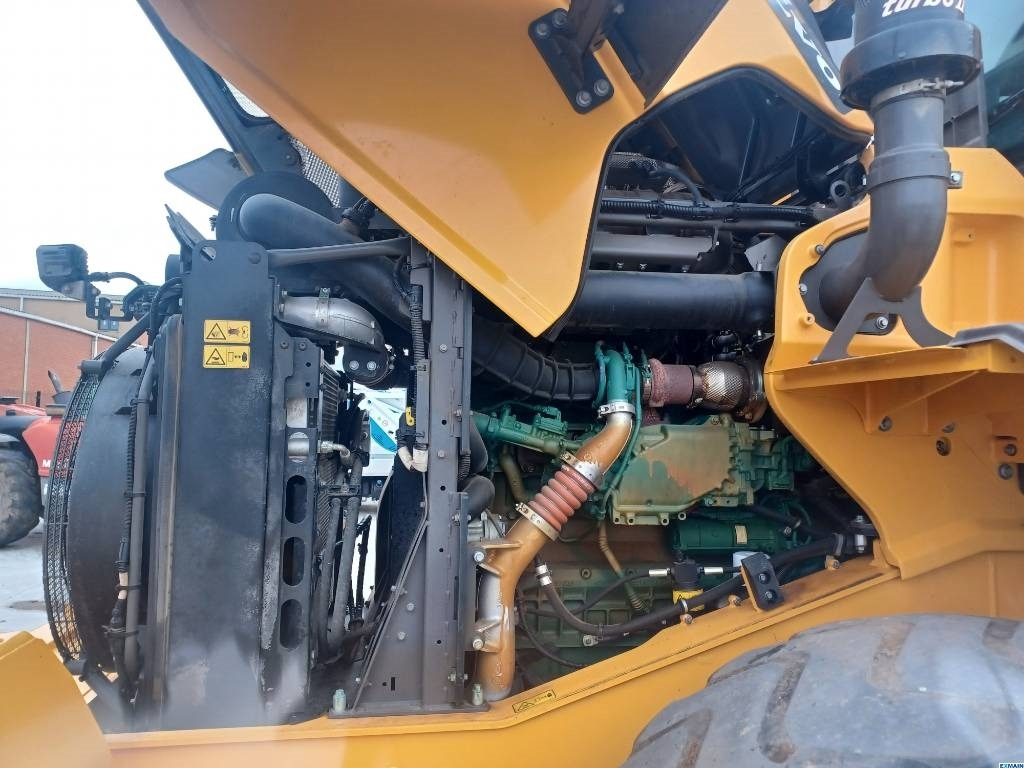 Chargeuse sur pneus Volvo L 70 H: photos 8 Chargeuse sur pneus Volvo L 70 H: photos 8