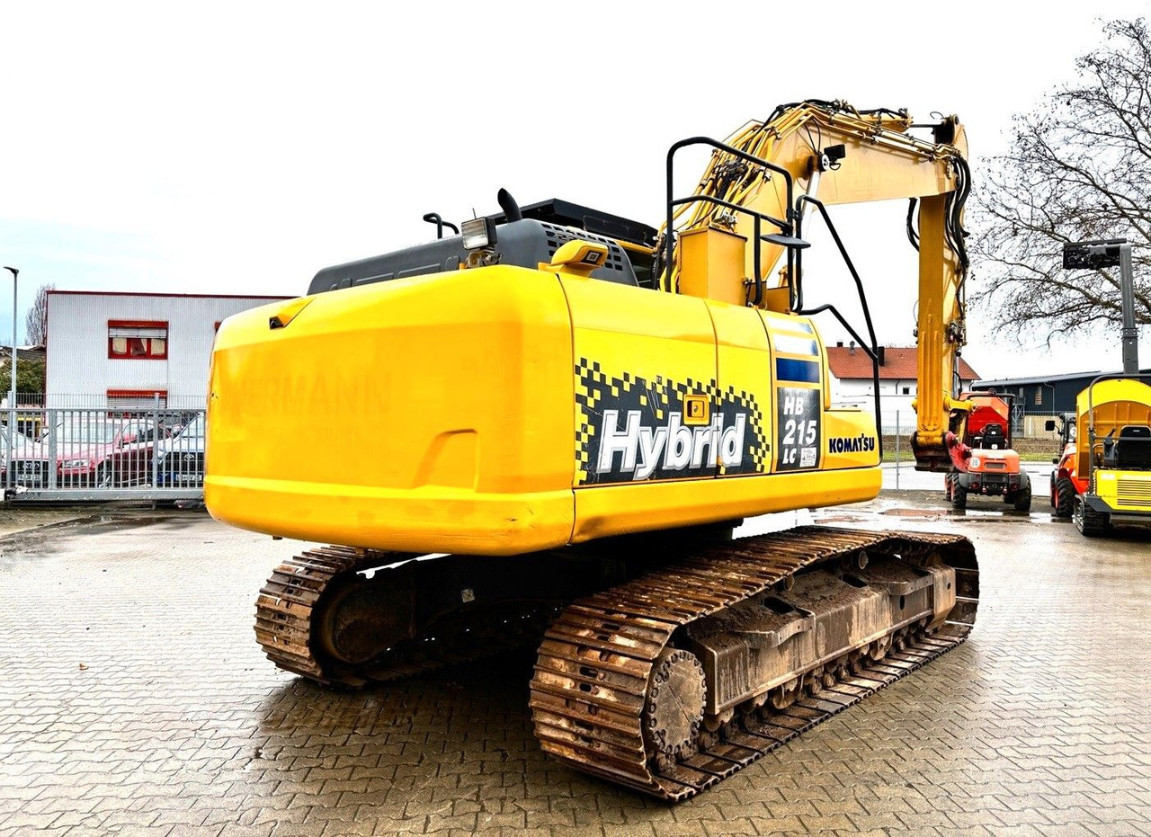 Komatsu HB215LC-3 - Pelle sur chenille: photos 2 Komatsu HB215LC-3 - Pelle sur chenille: photos 2