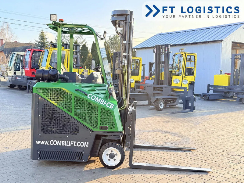 Combilift C2500CB | DIESEL | TRIPLEX 5500MM | FORK POSITIONER | SIDE SHIFT | FREE LIFT | PERFECT CONDITION | A wide range of four-way and - Chariot multidirectionnel: photos 4 Combilift C2500CB | DIESEL | TRIPLEX 5500MM | FORK POSITIONER | SIDE SHIFT | FREE LIFT | PERFECT CONDITION | A wide range of four-way and - Chariot multidirectionnel: photos 4