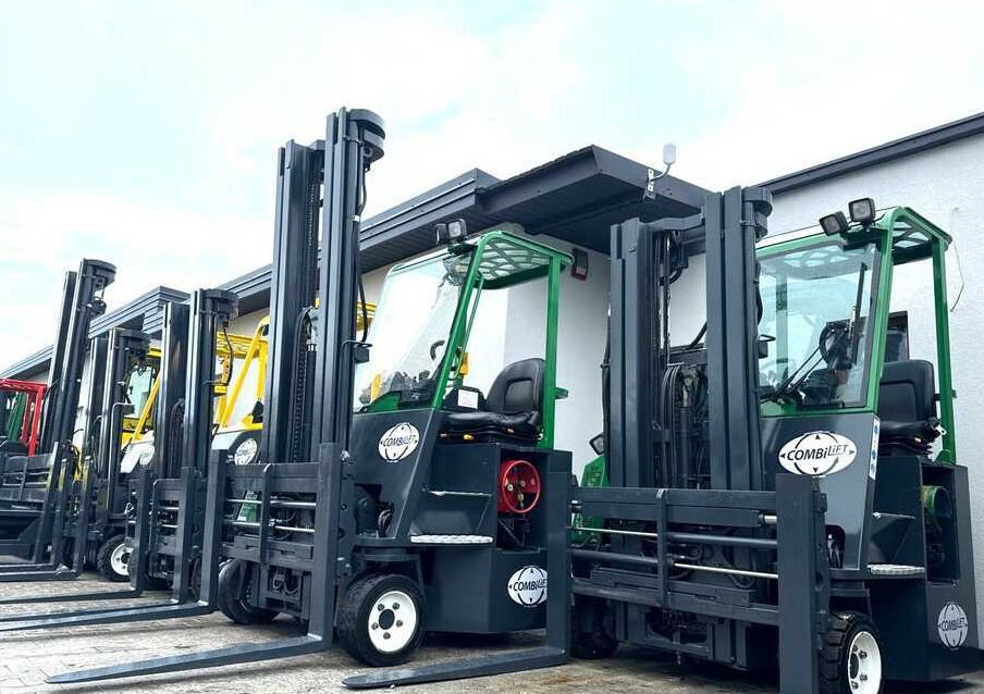 Combilift C2500CB-Triplex 6000mm -Only 4658 hours - Chariot multidirectionnel: photos 2 Combilift C2500CB-Triplex 6000mm -Only 4658 hours - Chariot multidirectionnel: photos 2