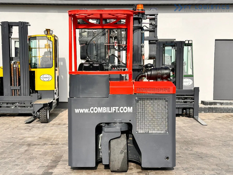 Combilift C3000CB / LPG / TRIPLEX / 5500MM / FREE LIFT / FORK SHIFT / POSITIONER C3000CB / LPG / TRIPLEX / 5500MM / FREE LIFT / FORK SHIFT - Chariot multidirectionnel: photos 4 Combilift C3000CB / LPG / TRIPLEX / 5500MM / FREE LIFT / FORK SHIFT / POSITIONER C3000CB / LPG / TRIPLEX / 5500MM / FREE LIFT / FORK SHIFT - Chariot multidirectionnel: photos 4