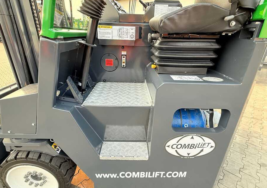 Chariot multidirectionnel Combilift C4000CB / TRIPLEX - 5200MM / LPG / FREE LIFT / FORK POSITIONER / FORK SIDESHIFT / HEIGHT 2450MM / LIKE NEW: photos 12