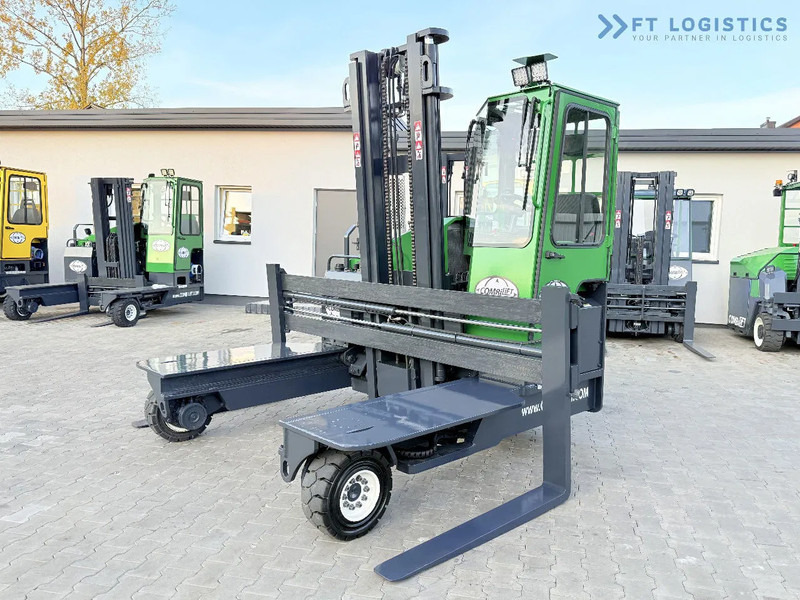 Combilift C4500 / DIESEL / DUPLEX 4000MM / WIDE FORK POSITIONER / HEATING / FULL CABIN / EXCELLENT CONDITION / A wide range of four-way an - Chariot multidirectionnel: photos 3 Combilift C4500 / DIESEL / DUPLEX 4000MM / WIDE FORK POSITIONER / HEATING / FULL CABIN / EXCELLENT CONDITION / A wide range of four-way an - Chariot multidirectionnel: photos 3