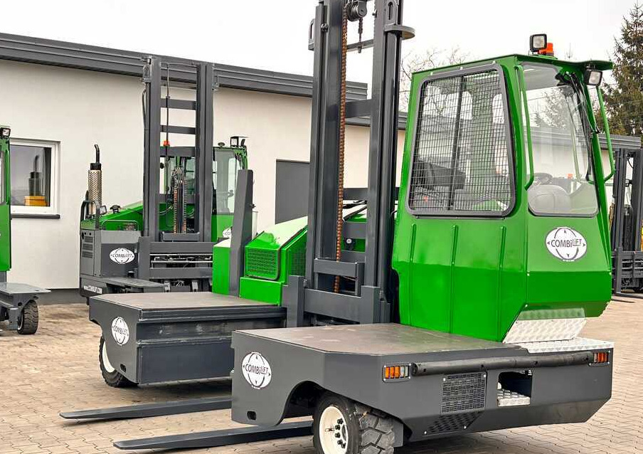 Combilift C5000SL / DIESEL / 4500MM / DUPLEX / CABIN / PLATFORMS / LIKE NEW - Chariot latéral: photos 1 Combilift C5000SL / DIESEL / 4500MM / DUPLEX / CABIN / PLATFORMS / LIKE NEW - Chariot latéral: photos 1