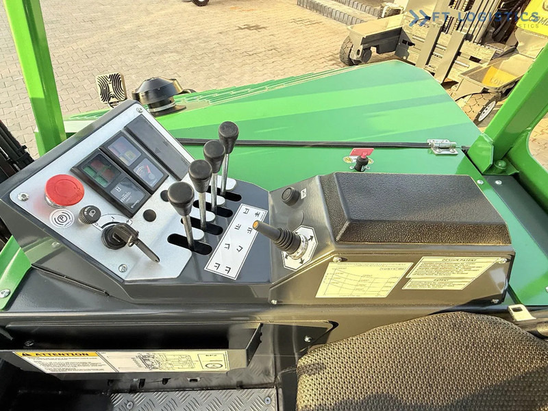 Combilift CB4000 / GAS / TRIPLEX 5200MM / FREE LIFT / FORK POSITIONER / SIDE SHIFT / EXCELLENT CONDITION / Wide range of four-way and side — crédit-bail Combilift CB4000 / GAS / TRIPLEX 5200MM / FREE LIFT / FORK POSITIONER / SIDE SHIFT / EXCELLENT CONDITION / Wide range of four-way and side: photos 16 Combilift CB4000 / GAS / TRIPLEX 5200MM / FREE LIFT / FORK POSITIONER / SIDE SHIFT / EXCELLENT CONDITION / Wide range of four-way and side — crédit-bail Combilift CB4000 / GAS / TRIPLEX 5200MM / FREE LIFT / FORK POSITIONER / SIDE SHIFT / EXCELLENT CONDITION / Wide range of four-way and side: photos 16