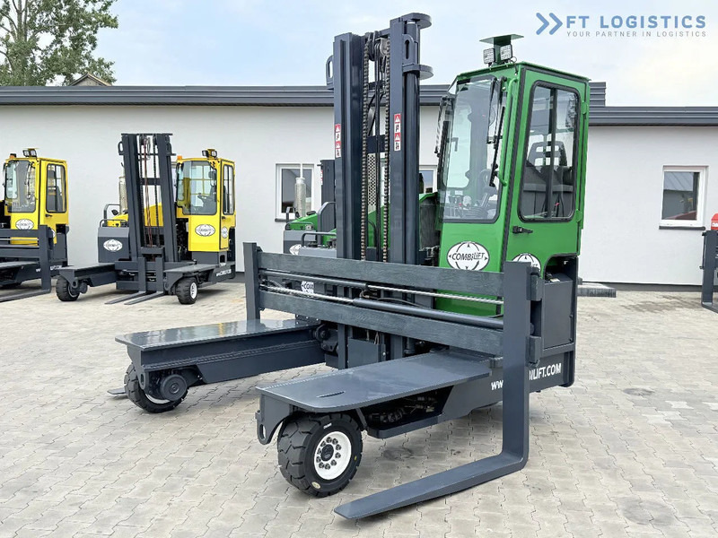 Combilift Combilift C4500 / DIESEL / DUPLEX 4000MM / WIDE FORK POSITIONER / HEATING / FULL CABIN / PERFECT CONDITION / Wide range of four- - Chariot multidirectionnel: photos 2 Combilift Combilift C4500 / DIESEL / DUPLEX 4000MM / WIDE FORK POSITIONER / HEATING / FULL CABIN / PERFECT CONDITION / Wide range of four- - Chariot multidirectionnel: photos 2