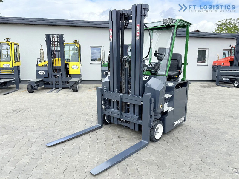 Combilift Combilift CBE2500 / TRIPLEX / 5500MM / FREE LIFT / ELECTRIC DRIVE / ONLY 2300 MTH / FORK POSITIONER / SIDE SHIFT / NEW TYRES / L - Chariot multidirectionnel: photos 1 Combilift Combilift CBE2500 / TRIPLEX / 5500MM / FREE LIFT / ELECTRIC DRIVE / ONLY 2300 MTH / FORK POSITIONER / SIDE SHIFT / NEW TYRES / L - Chariot multidirectionnel: photos 1