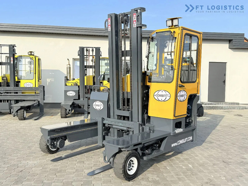 Combilift Combilift FOUR-WAY MULTIDIRECTIONAL FORKLIFT C4000 / GAS / DUPLEX 4500MM / ONLY 6604 HOURS / SIDE SHIFT / FULL CABIN / PERFECT C - Chariot multidirectionnel: photos 1 Combilift Combilift FOUR-WAY MULTIDIRECTIONAL FORKLIFT C4000 / GAS / DUPLEX 4500MM / ONLY 6604 HOURS / SIDE SHIFT / FULL CABIN / PERFECT C - Chariot multidirectionnel: photos 1