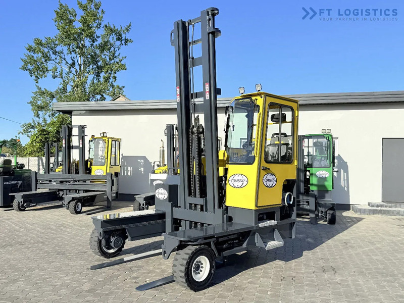 Combilift FOUR-WAY MULTIDIRECTIONAL FORKLIFT C5000 / GAS / TRIPLEX 6000MM / ONLY 4263 HOURS / FORK POSITIONER / EXCELLENT CONDITION / Wide - Chariot multidirectionnel: photos 1 Combilift FOUR-WAY MULTIDIRECTIONAL FORKLIFT C5000 / GAS / TRIPLEX 6000MM / ONLY 4263 HOURS / FORK POSITIONER / EXCELLENT CONDITION / Wide - Chariot multidirectionnel: photos 1