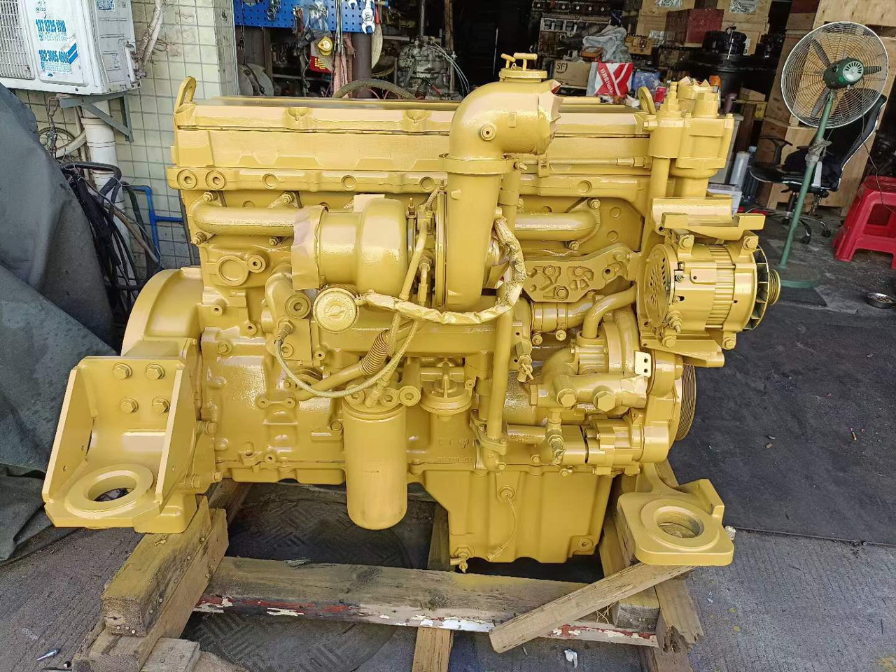 CATERPILLAR C13 - Moteur pour Pelle: photos 2 CATERPILLAR C13 - Moteur pour Pelle: photos 2