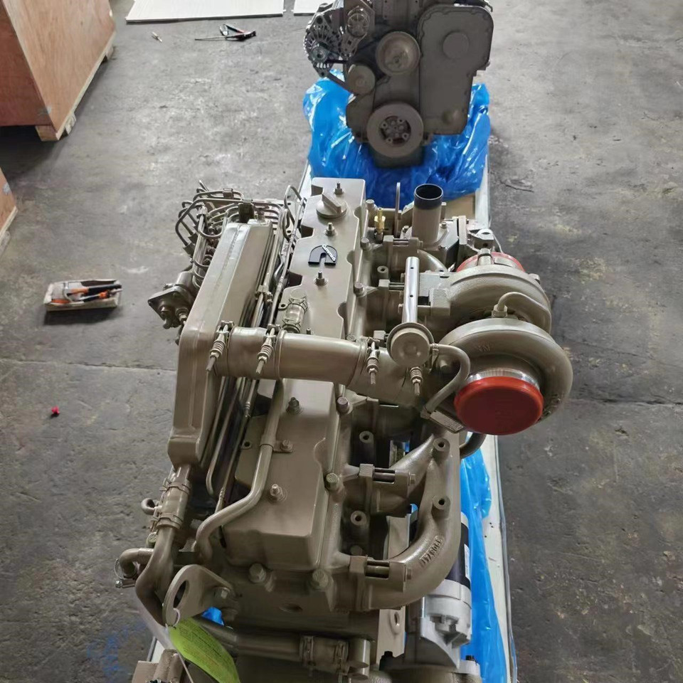 CUMMINS 6CTA8.3 - Moteur pour Pelle: photos 3 CUMMINS 6CTA8.3 - Moteur pour Pelle: photos 3