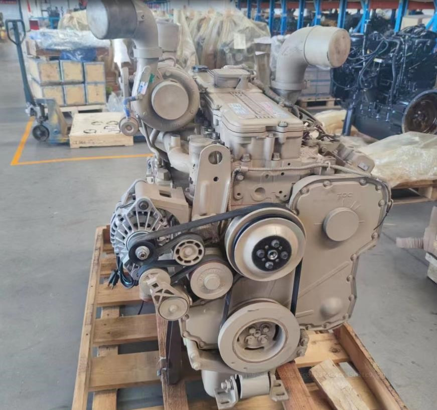 CUMMINS QSC8.3 - Moteur pour Pelle: photos 1 CUMMINS QSC8.3 - Moteur pour Pelle: photos 1
