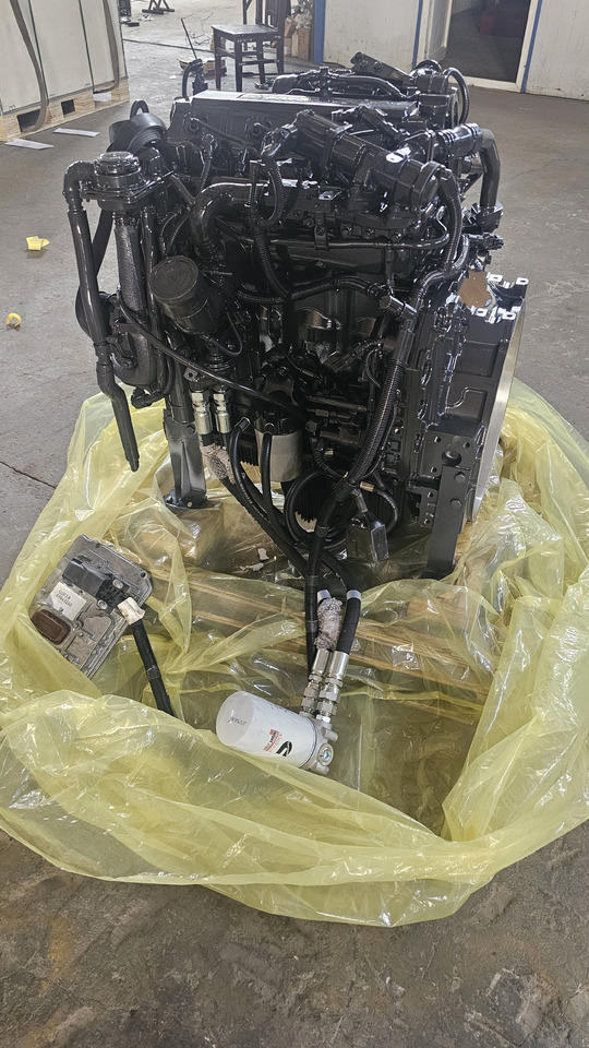 CUMMINS QSF3.8 - Moteur pour Pelle: photos 2 CUMMINS QSF3.8 - Moteur pour Pelle: photos 2