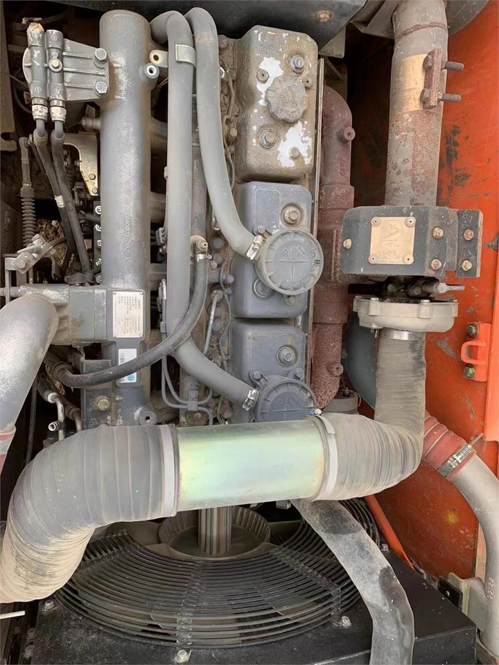 DOOSAN DE08TIA - Moteur pour Pelle: photos 1 DOOSAN DE08TIA - Moteur pour Pelle: photos 1