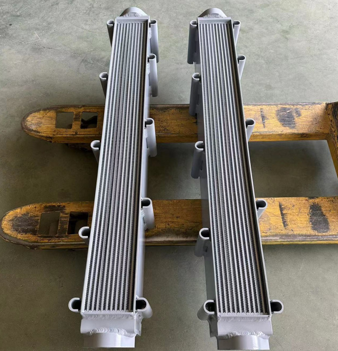 Good price CORE AS-AFTERCOOLER 2828217 282-8217 for Caterpillar machinery parts - Radiateur d'huile pour Pelle: photos 1 Good price CORE AS-AFTERCOOLER 2828217 282-8217 for Caterpillar machinery parts - Radiateur d'huile pour Pelle: photos 1