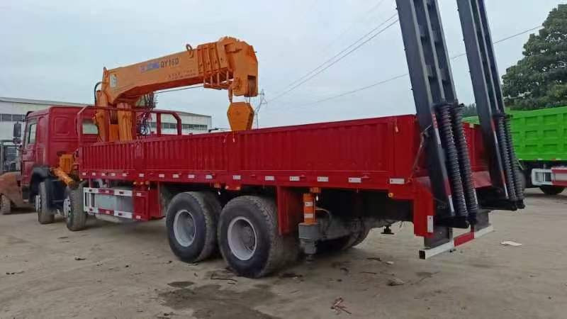 HOWO XCMG HOWO 375 chassis ,XCMG QY16D - Camion grue: photos 4 HOWO XCMG HOWO 375 chassis ,XCMG QY16D - Camion grue: photos 4