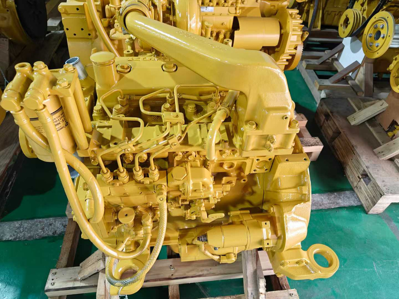 KOMATSU 4D95 - Moteur pour Pelle: photos 2 KOMATSU 4D95 - Moteur pour Pelle: photos 2