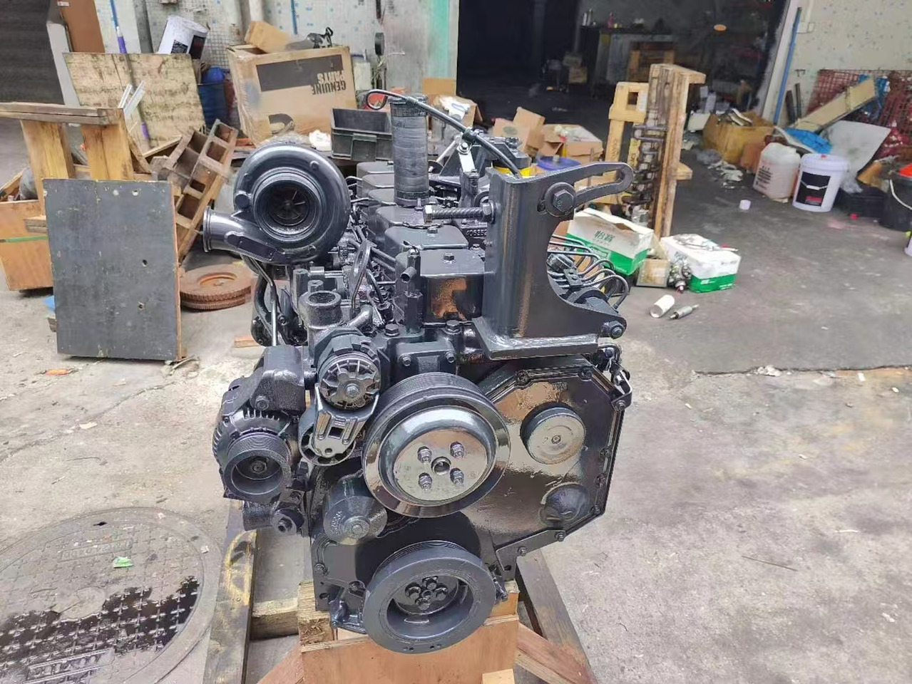 KOMATSU 6D102 - Moteur pour Pelle: photos 4 KOMATSU 6D102 - Moteur pour Pelle: photos 4