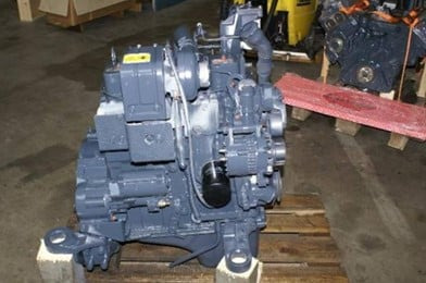 KOMATSU 6D102E - Moteur pour Pelle: photos 1 KOMATSU 6D102E - Moteur pour Pelle: photos 1