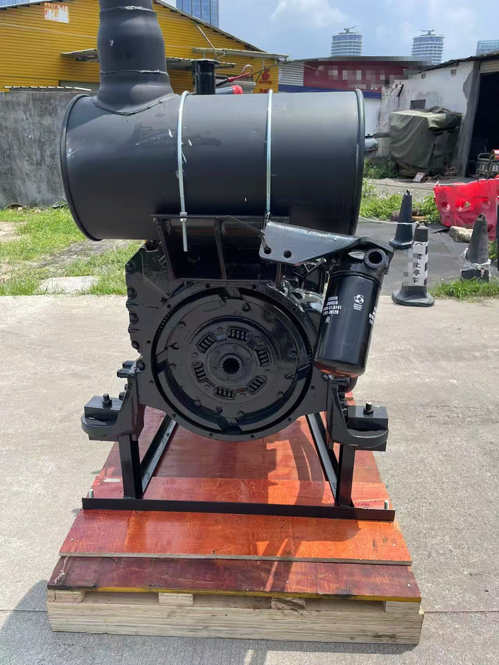 KOMATSU 6D107E-1 - Moteur pour Pelle: photos 3 KOMATSU 6D107E-1 - Moteur pour Pelle: photos 3