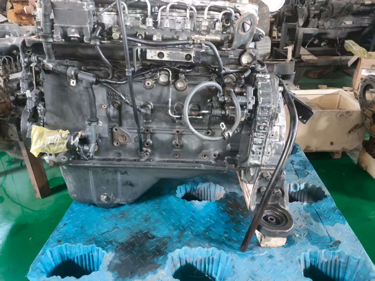 KOMATSU 6D107E-1 - Moteur pour Pelle: photos 1 KOMATSU 6D107E-1 - Moteur pour Pelle: photos 1