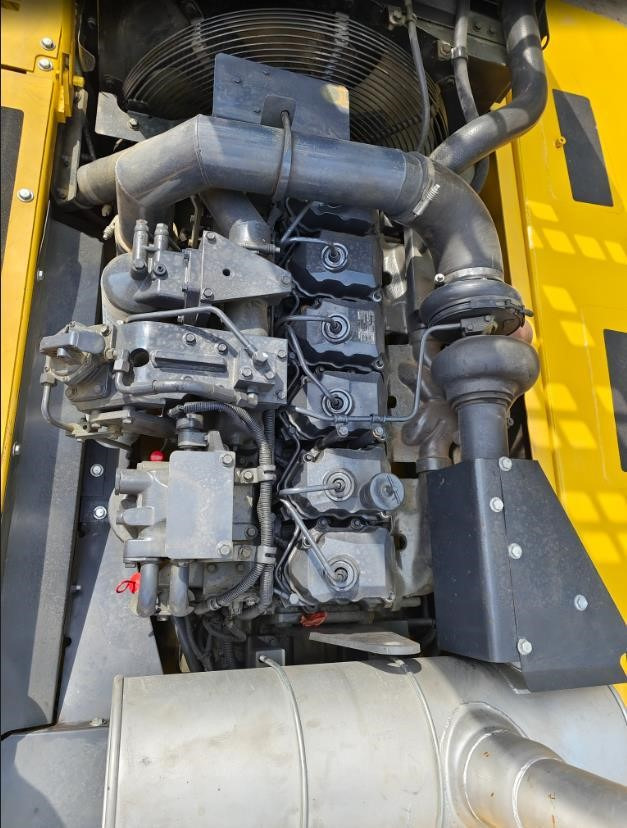 KOMATSU 6D125E-3 - Moteur pour Pelle: photos 2 KOMATSU 6D125E-3 - Moteur pour Pelle: photos 2