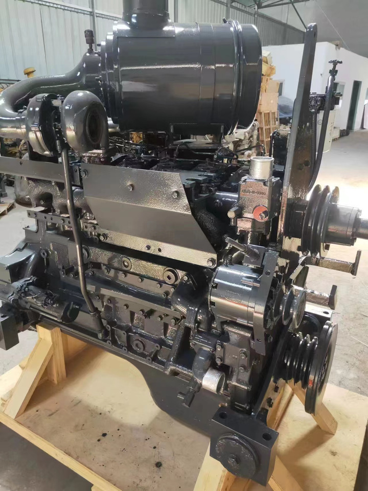 KOMATSU 6D125E - Moteur pour Pelle: photos 3 KOMATSU 6D125E - Moteur pour Pelle: photos 3