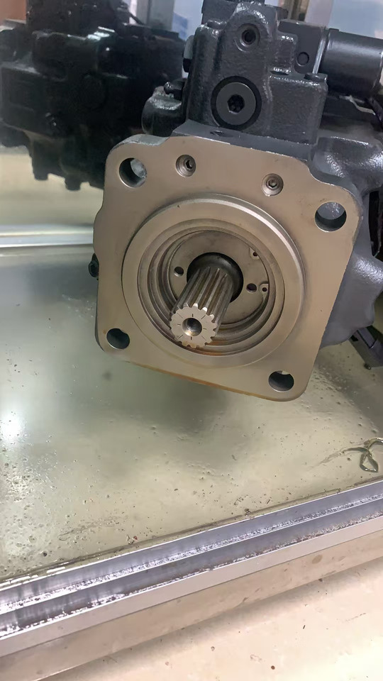 KOMATSU 708-1t-00431 - Pompe hydraulique pour Pelle: photos 1 KOMATSU 708-1t-00431 - Pompe hydraulique pour Pelle: photos 1