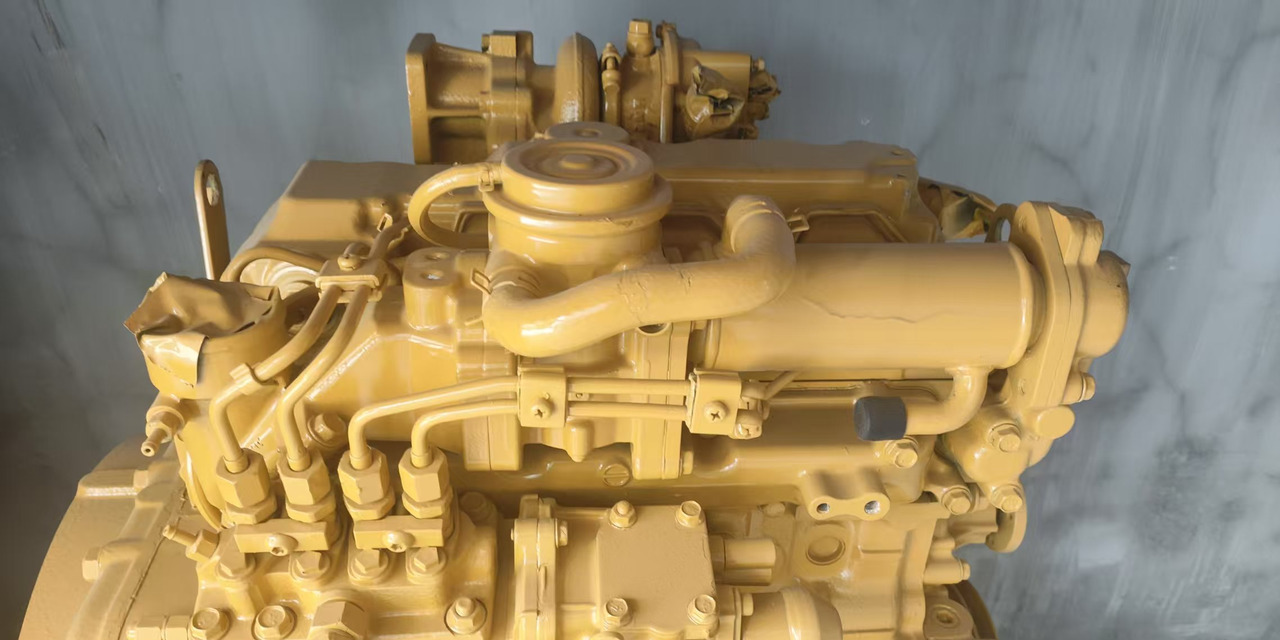 KUBOTA v2607 - Moteur pour Pelle: photos 2 KUBOTA v2607 - Moteur pour Pelle: photos 2