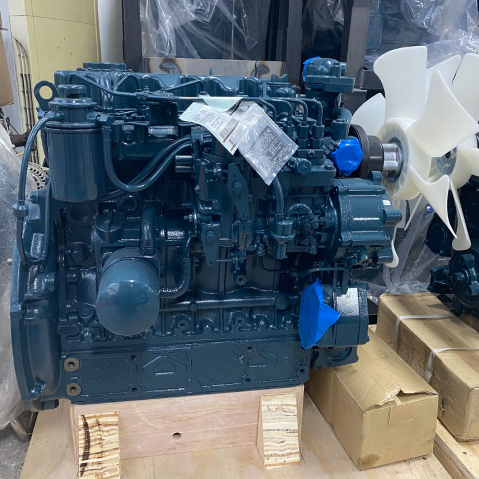 KUBOTA v3600 - Moteur pour Pelle: photos 1 KUBOTA v3600 - Moteur pour Pelle: photos 1