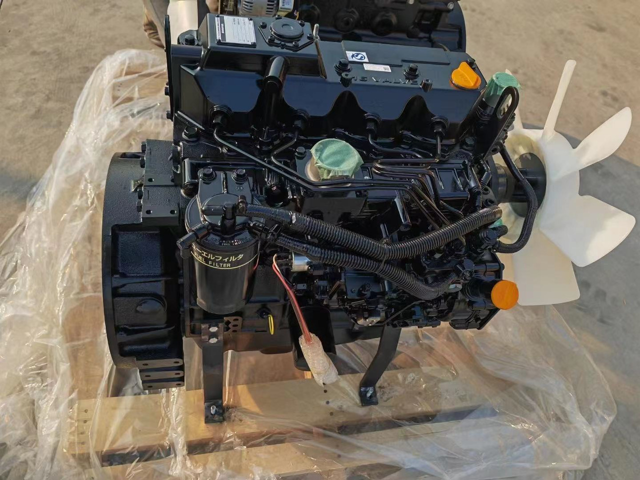 MITSUBISHI 4M40 - Moteur pour Pelle: photos 3 MITSUBISHI 4M40 - Moteur pour Pelle: photos 3