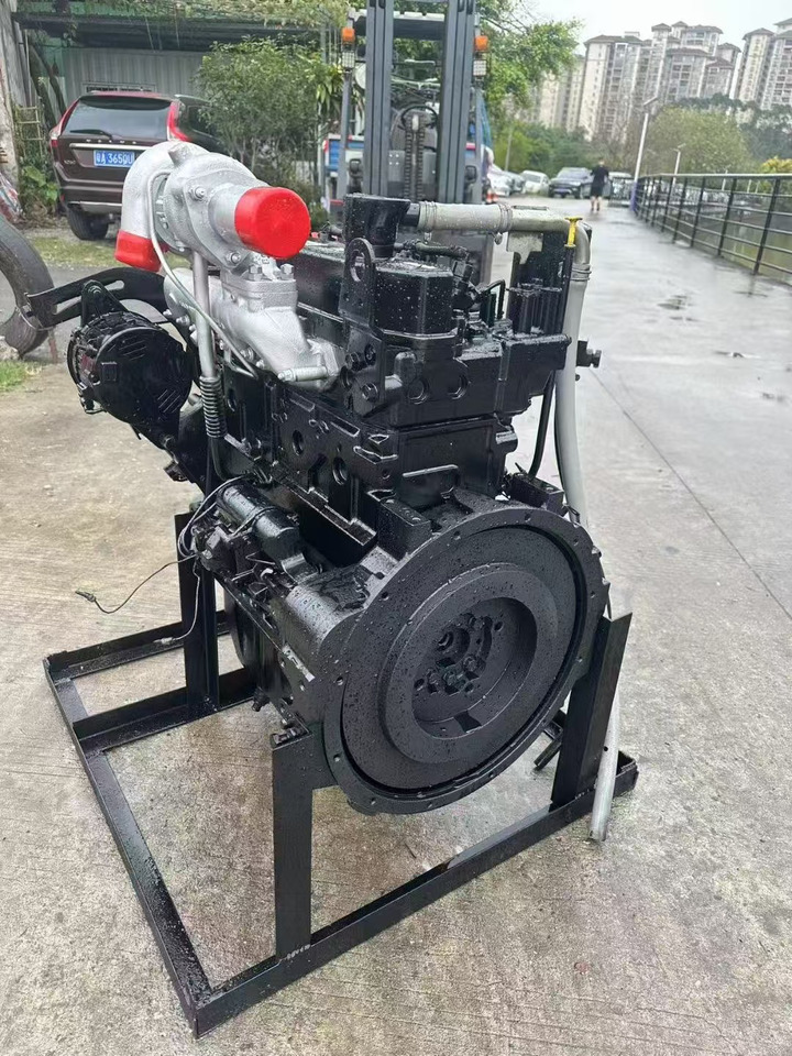 MITSUBISHI D04 - Moteur pour Pelle: photos 2 MITSUBISHI D04 - Moteur pour Pelle: photos 2