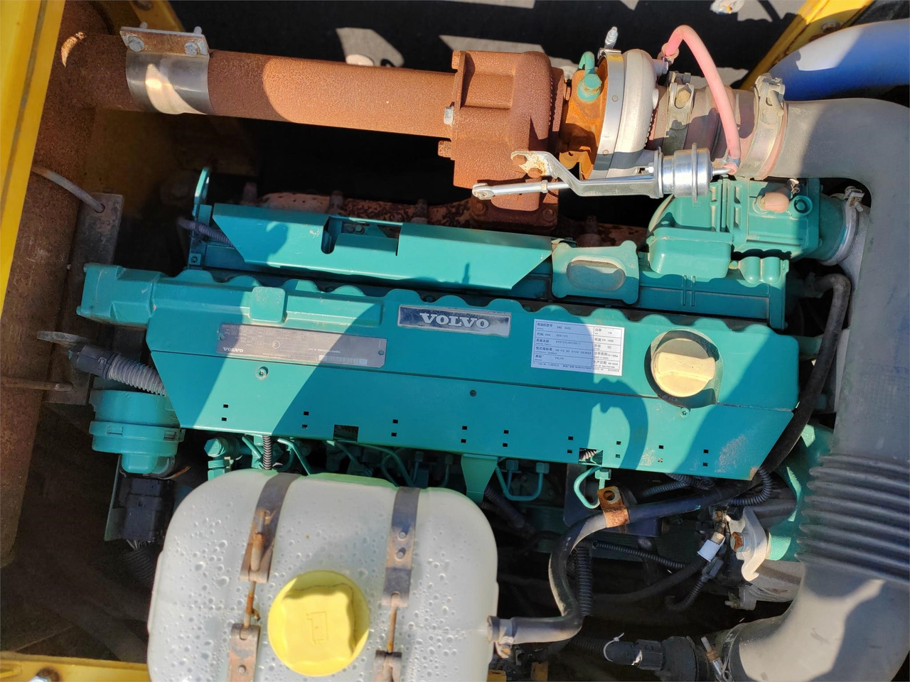 VOLVO D6E - Moteur pour Pelle: photos 1 VOLVO D6E - Moteur pour Pelle: photos 1