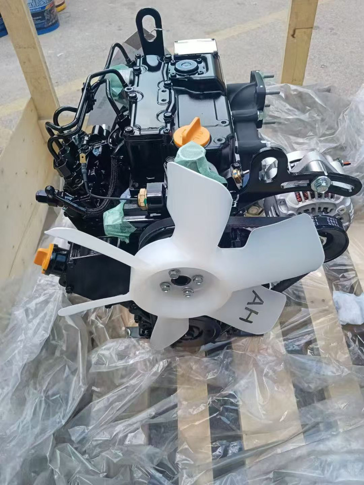 YANMAR 3TNV70 - Moteur pour Pelle: photos 5 YANMAR 3TNV70 - Moteur pour Pelle: photos 5