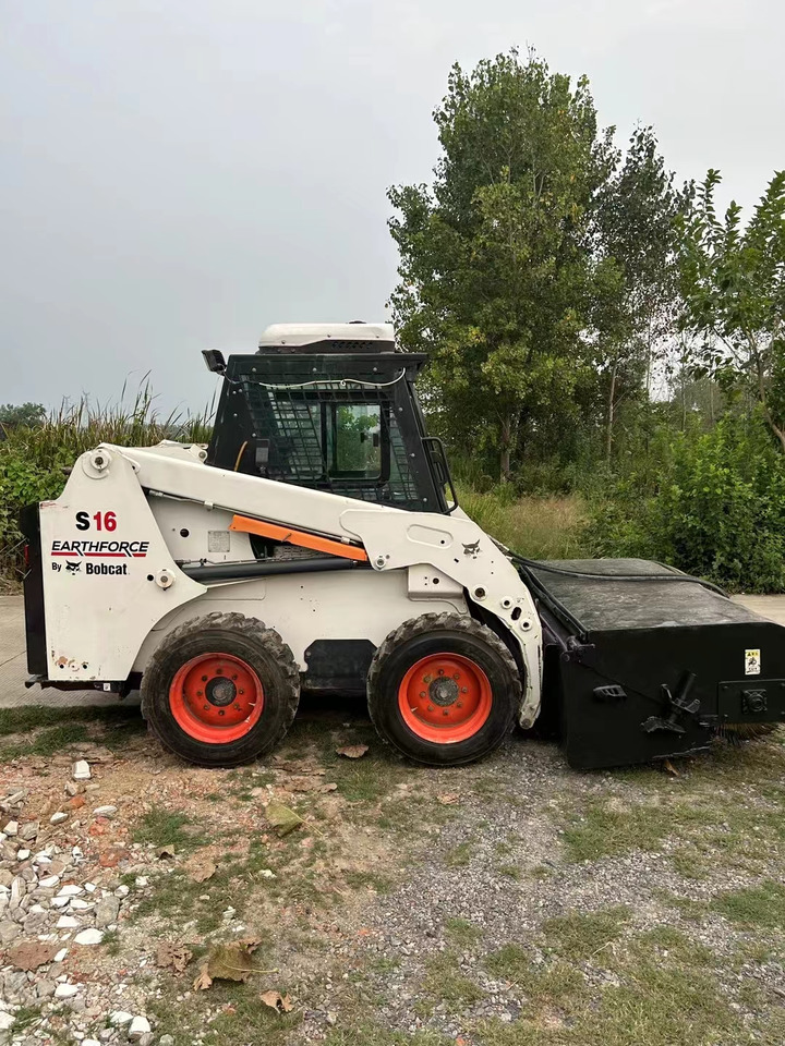 BOBCAT used skidsteer wheel Bobcat S18 High Quality - Mini chargeuse: photos 1 BOBCAT used skidsteer wheel Bobcat S18 High Quality - Mini chargeuse: photos 1