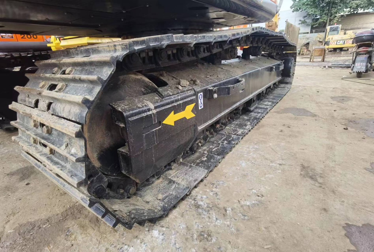 CRAWLER EXCAVATOR Used Hitachi ZX200-3G Excavator for Sale - Low Hours, Full Documentation - Pelle sur chenille: photos 5 CRAWLER EXCAVATOR Used Hitachi ZX200-3G Excavator for Sale - Low Hours, Full Documentation - Pelle sur chenille: photos 5
