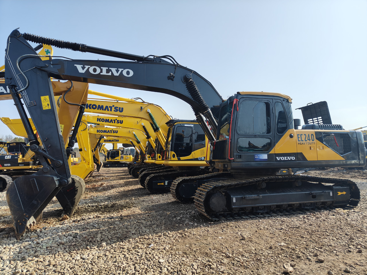 Good Condition Used Excavator volvo EC240 Second-hand - Pelle sur chenille: photos 5 Good Condition Used Excavator volvo EC240 Second-hand - Pelle sur chenille: photos 5