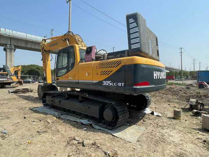 Heavy-Duty Hyundai 305 Excavator for Mining & Construction - Well-Maintained, Warranty Included - Pelle sur chenille: photos 4 Heavy-Duty Hyundai 305 Excavator for Mining & Construction - Well-Maintained, Warranty Included - Pelle sur chenille: photos 4