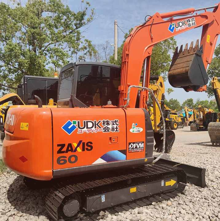 Original Japan Hitachi ZX60 Excavator Hitachi Excavator in Low Price for Hot Sale - Pelle sur chenille: photos 1 Original Japan Hitachi ZX60 Excavator Hitachi Excavator in Low Price for Hot Sale - Pelle sur chenille: photos 1