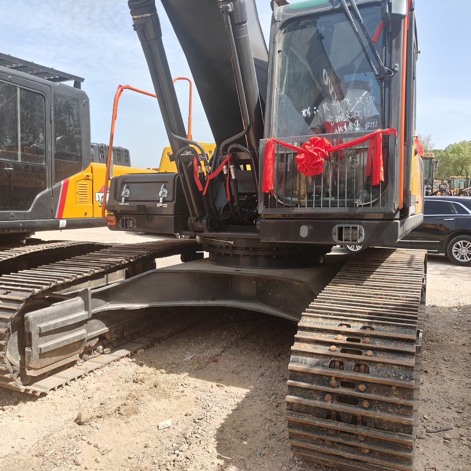 Second-hand Used Excavator VOLVO EC290 BIG - Pelle sur chenille: photos 1 Second-hand Used Excavator VOLVO EC290 BIG - Pelle sur chenille: photos 1