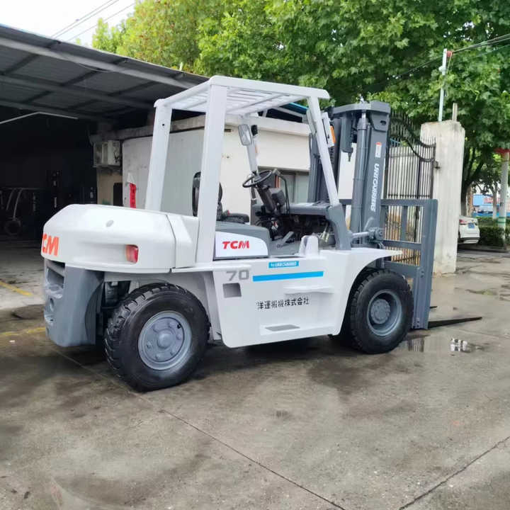 TCM 70 Diesel Forklift 7 Ton | Heavy-Duty Industrial Forklift | Warehouse/Construction Equipment - Chariot élévateur: photos 1 TCM 70 Diesel Forklift 7 Ton | Heavy-Duty Industrial Forklift | Warehouse/Construction Equipment - Chariot élévateur: photos 1