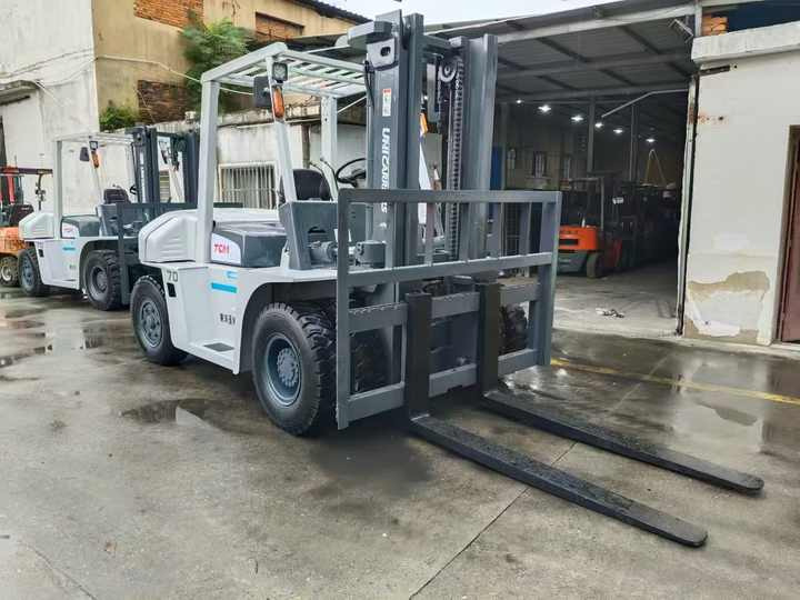 TCM 70 Diesel Forklift 7 Ton | Heavy-Duty Industrial Forklift | Warehouse/Construction Equipment - Chariot élévateur: photos 2 TCM 70 Diesel Forklift 7 Ton | Heavy-Duty Industrial Forklift | Warehouse/Construction Equipment - Chariot élévateur: photos 2