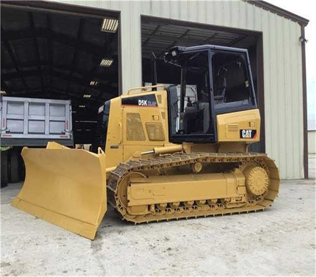 Used Cat D5k D5g D5 D5m D5h Crawler Bulldozer , CAT Bulldozer with Ripper , Original Cat Bulldozers - Bulldozer: photos 5 Used Cat D5k D5g D5 D5m D5h Crawler Bulldozer , CAT Bulldozer with Ripper , Original Cat Bulldozers - Bulldozer: photos 5