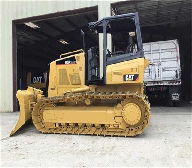 Used Cat D5k D5g D5 D5m D5h Crawler Bulldozer , CAT Bulldozer with Ripper , Original Cat Bulldozers - Bulldozer: photos 2 Used Cat D5k D5g D5 D5m D5h Crawler Bulldozer , CAT Bulldozer with Ripper , Original Cat Bulldozers - Bulldozer: photos 2