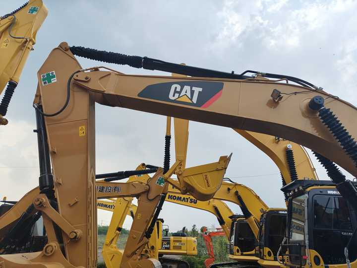 Used Digger CAT 329D2 Construction Machinery Construction Digger Used CAT 329D2 Cheap Excavator - Pelle sur chenille: photos 5 Used Digger CAT 329D2 Construction Machinery Construction Digger Used CAT 329D2 Cheap Excavator - Pelle sur chenille: photos 5